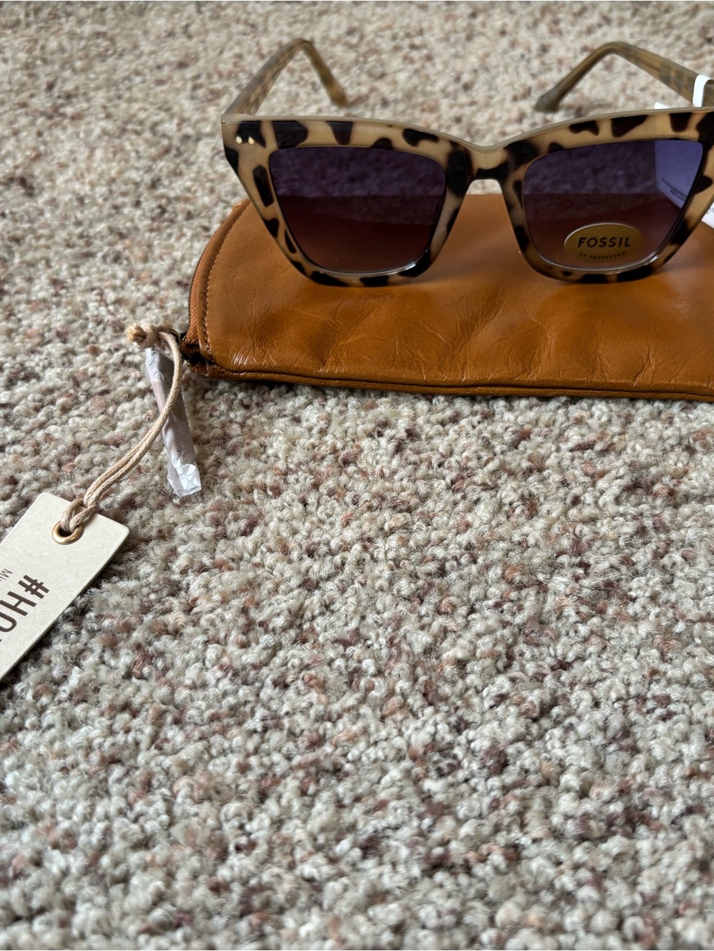 NWT HOBO Leather Spark Pouch Truffle + Fossil Tortoise Sunglasses Set